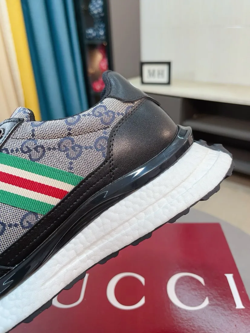 Men's shoes 💰458🌹🌹GUCCI [Gucci] New high-end brand of men's shoes, the latest fashionable casual men's shoes, trendy and versatile, relaxed and sporty style, uppers imported from Italy, first-layer cowhide, genuine leather lining, and ultra-fine workmanship. Original personalized fashionable rubber wear-resistant outsole, light and comfortable on the foot, size 38-44